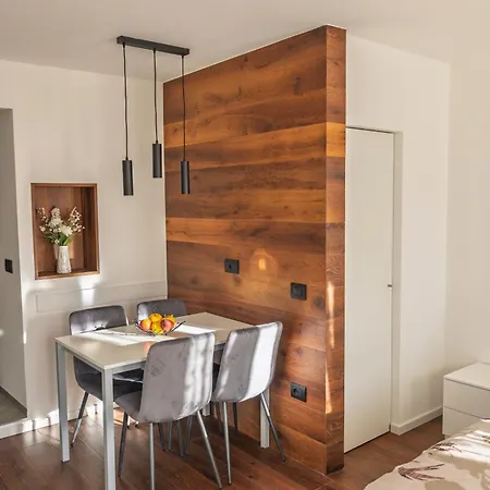 Alpino Apartment